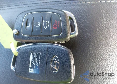 2015 Hyundai Santa Fe Sport 2.4L z USA, uszkodzony, nr VIN 5XYZU3LB9FG296438